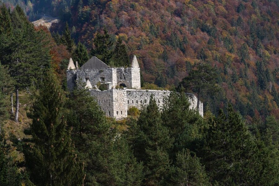 7 Alpine Wonders - Mount Špik and a coffee stop in Kranjska Gora