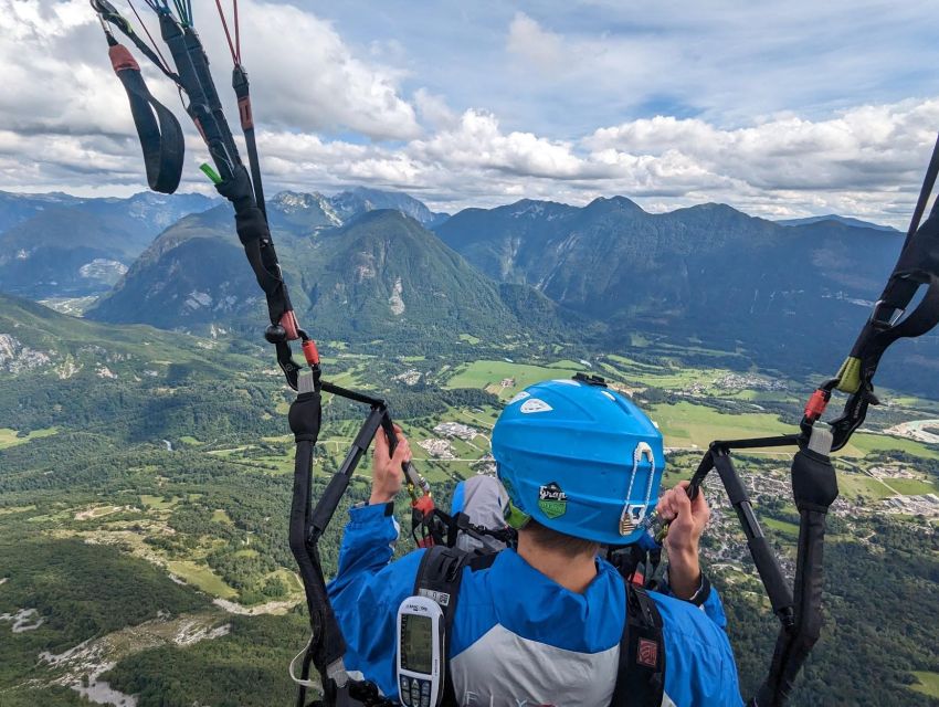 Bovec: Tandem paragliding in Julian Alps - Safety, comfort, and the role of the pilot