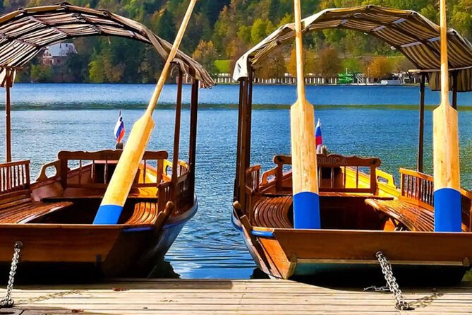 Enjoy the boat ride on Lake Bled and Castle - Bled Castle: history above the lake