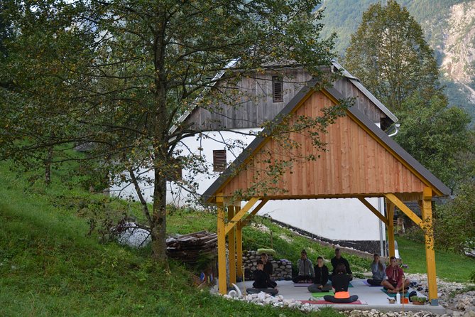 Everyday Yoga Class, Soča (Bovec) - Petra’s teaching style and the mixed-level format