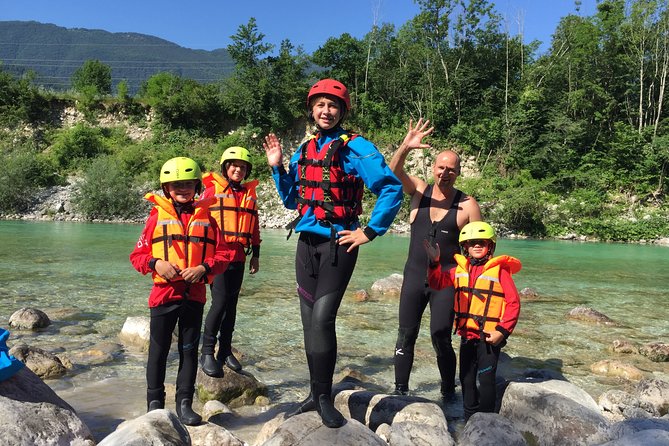 FAMILY RAFTING on Soča river - The snack and the trip back to Kobarid