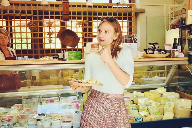 Food and Wine Tasting with a Sommelier - Key points at a glance