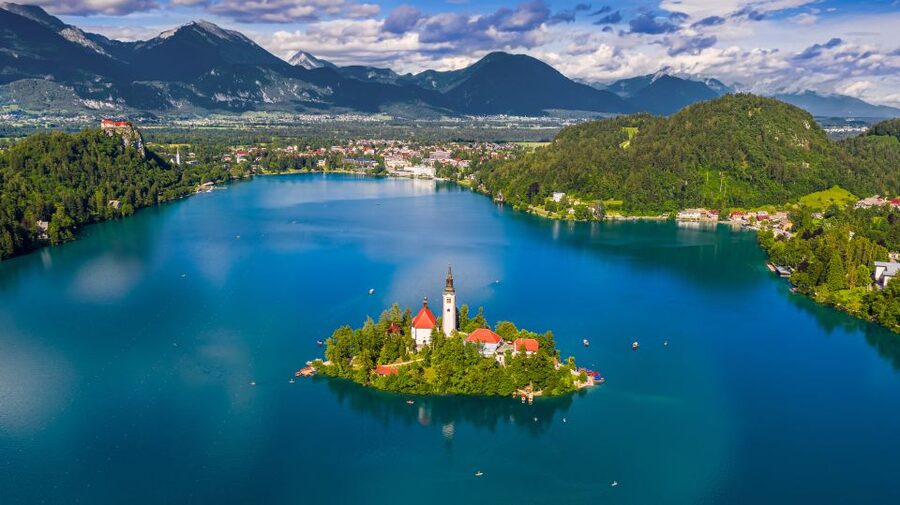 From Ljubljana: Postojna Cave, Predjama Castle and Lake Bled - The long transfer to Lake Bled