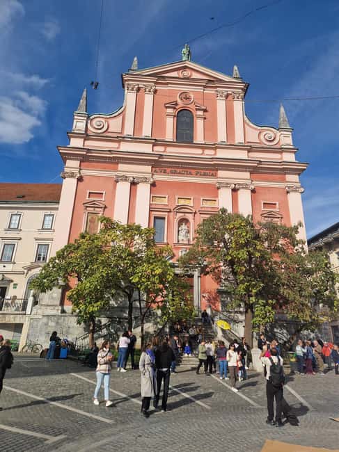 From Zagreb: Ljubljana and Lake Bled Private Day Tour - Leaving Zagreb in a private car