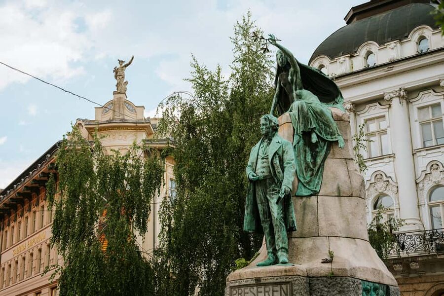 From Zagreb: Ljubljana, Postojna Cave & Predjama Castle Tour - Postojna Cave and the underground train