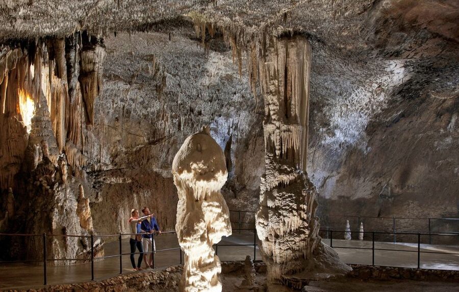 From Zagreb: Ljubljana, Postojna Cave & Predjama with Ticket - Ljubljana with a guided introduction and free time