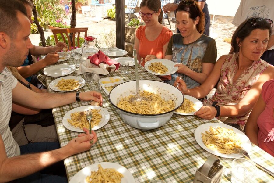 Gažon to Istria: Truffle Hunting, Cooking & Tasting - Who should book this experience?