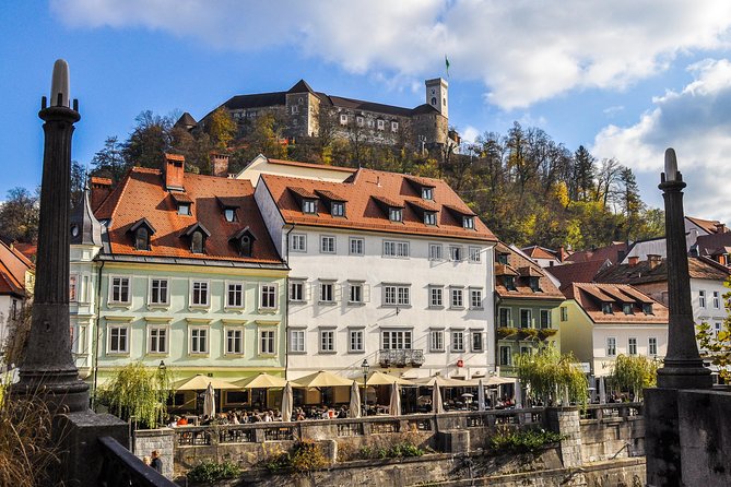 Historic Ljubljana Tour with Ljubljana Castle included - Starting among market stalls at Central Market