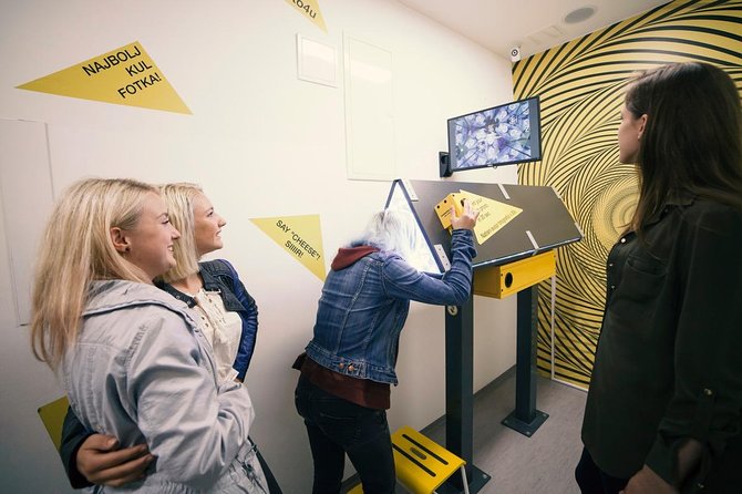 House of Illusions Ljubljana Entrance Ticket - The Ames room makes size look ridiculous