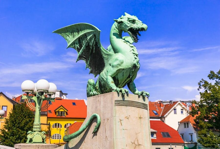 Ljubljana: 2h walking tour with local guide - Križanke, New Square, and the Shoemakers’ Bridge