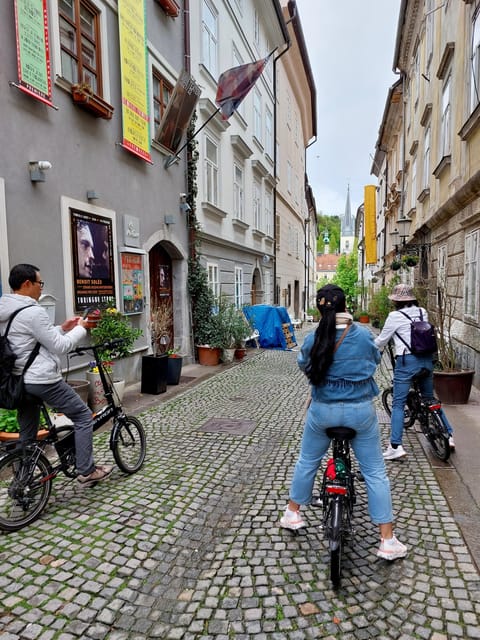 Ljubljana by E-Bike: Guided City Highlights Tour - Old-town lanes, bridges, and the Ljubljanica River