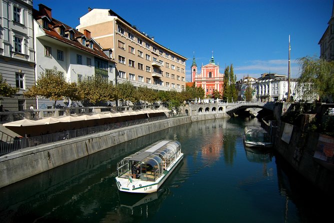 Ljubljana - Personalized Private Tour - Shoemaker’s Bridge and the stories underfoot