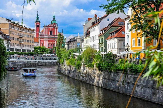 Ljubljana private walking tour with a local - Why a private walk works well in Ljubljana