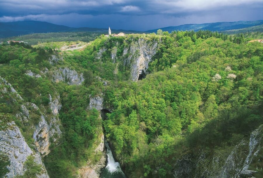 Ljubljana: UNESCO-Listed Škocjan Caves and Piran Day Trip - The return drive and the value of the van