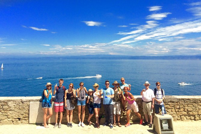 Piran Walking Tour with Local Wine and Food Tasting - Venetian details at Casa Veneziana