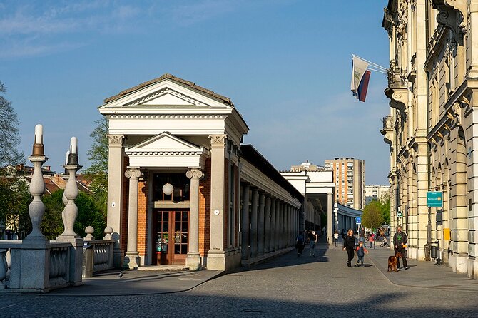 Plečnik's Ljubljana -UNESCO heritage- A walk among architect Plecnik's creations - Walking the two-level Central Market