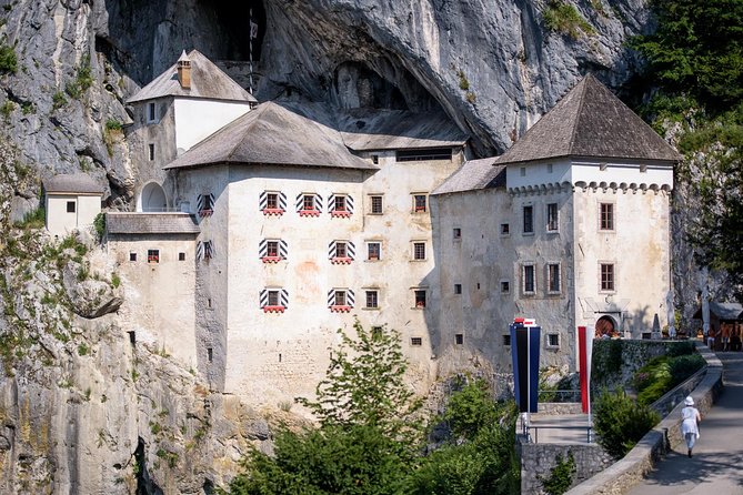 Postojna Cave & Photostop Predjama castle - Group Tour from Koper - Who will enjoy this five-hour tour most