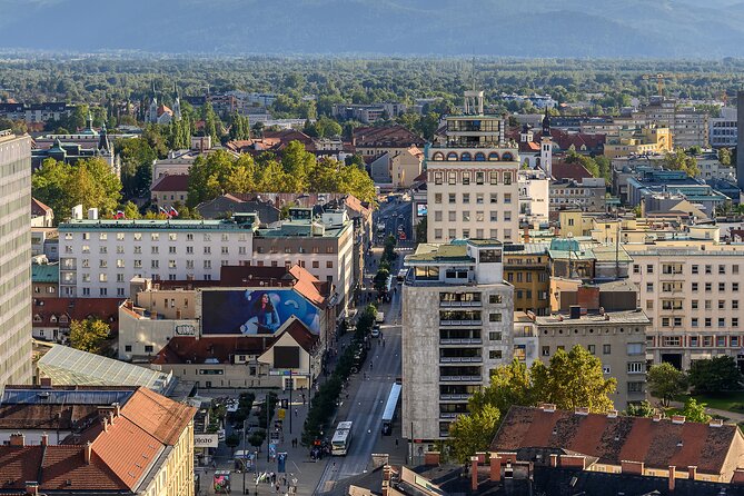 Private 3 hours walking Guided Immersion tour through Ljubljana - Ljubljana Castle and the final panorama