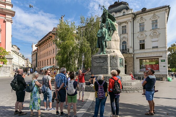 Private 3 hours walking Guided Immersion tour through Ljubljana - The old town between the river and castle hill