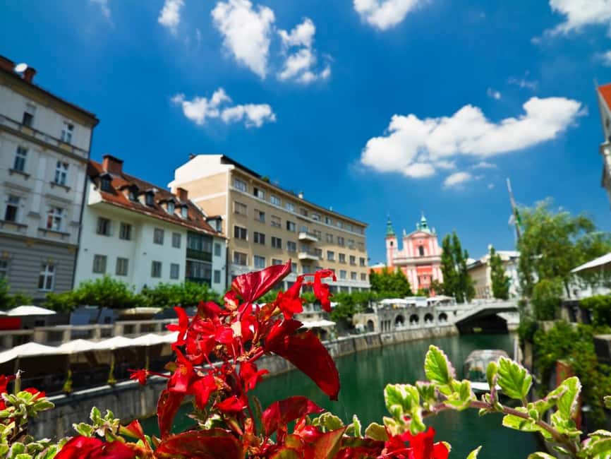 Private Day Trip: Zagreb to Ljubljana & Lake Bled - Pletna Boat Ride to Bled Island
