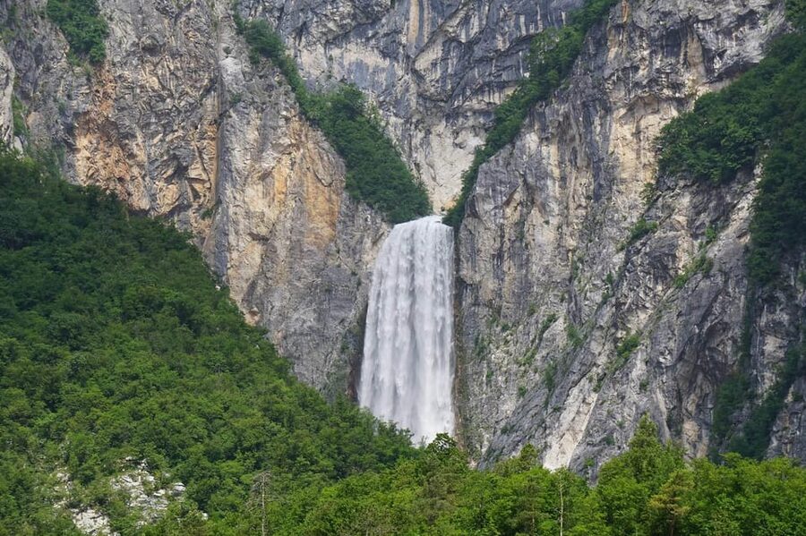 Private E-bike tour Soča valley: The ultimate explorer - Starting at Čezsoča and getting your bearings