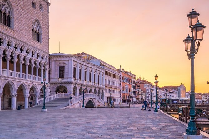 Private tour of Venice from Ljubljana - Rialto Bridge and Venice’s narrow streets
