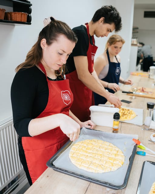 Slovenia: Belokranjska Pogača Cooking Class - Who should book this class?