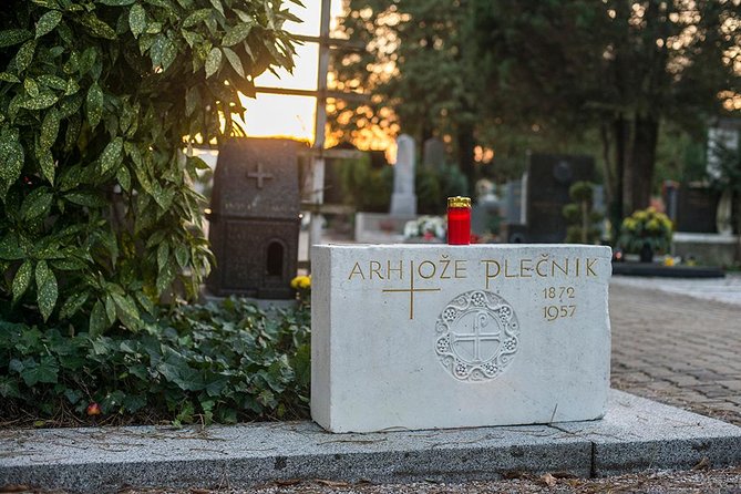 The Deadly Walk - Ljubljana Cemetery Tour - What the two-hour route feels like