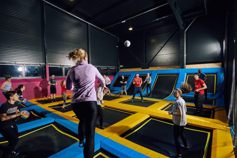 Woop! Fun park with 21 attractions - What parents can do while children play